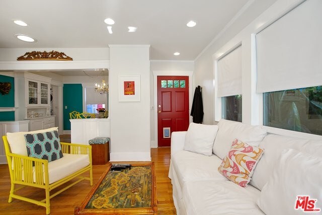 Building Photo - 619 Milwood Ave