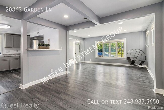 Building Photo - 20863 Garden Ln