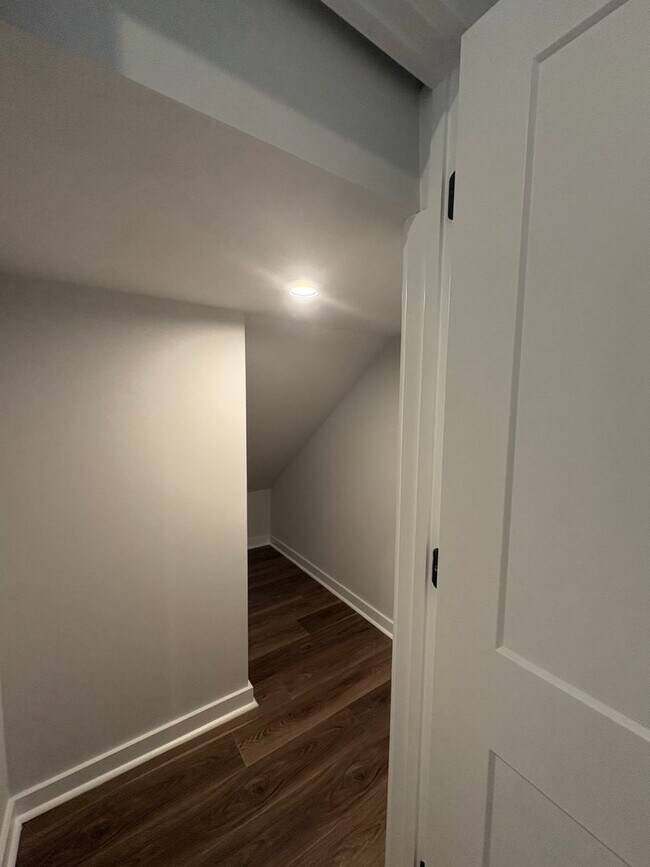 Building Photo - New Construction 3BR/2.5 BA in Griffith Lakes