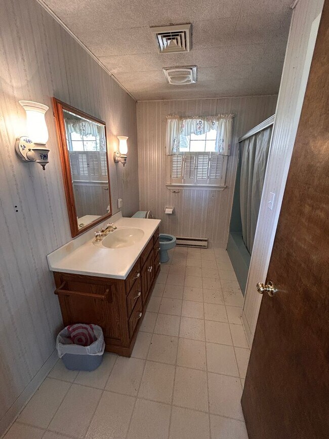 Building Photo - Spacious Ranch Home For Rent In Lititz