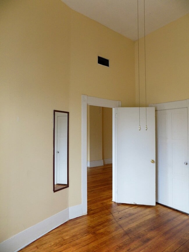 Building Photo - 56 E Burlington Ave