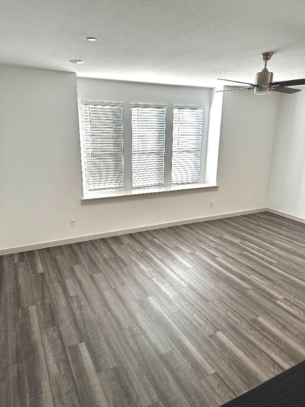 Building Photo - 691 Vista Oaks Rd