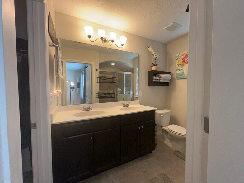 Building Photo - 203 Wentworth Grande Dr