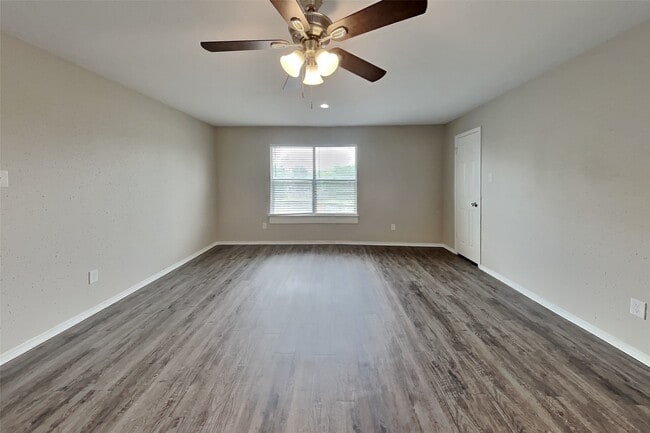 Building Photo - 4223 Shady Village Ct