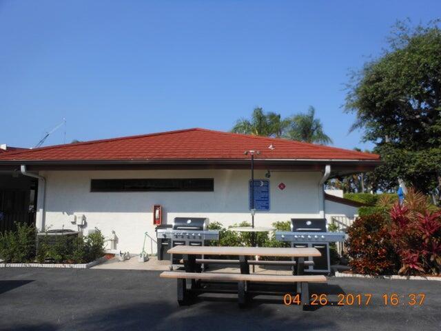 Building Photo - 110 Half Moon Cir