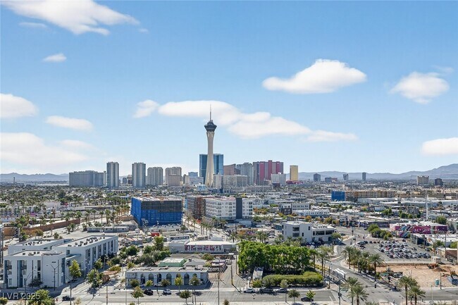 Building Photo - 200 Hoover Ave