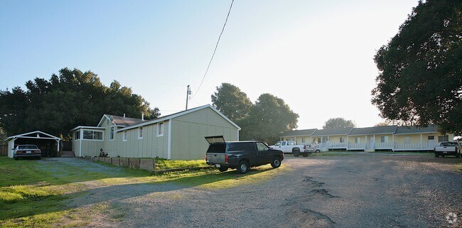 Primary Photo - 4545 Petaluma Blvd