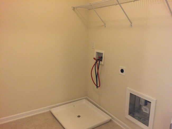 Building Photo - 1028 Contessa Dr