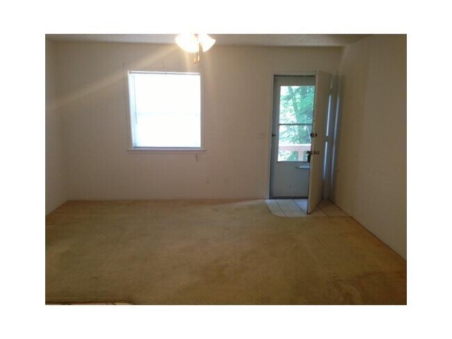 Building Photo - 1532 Bella Vista Rd