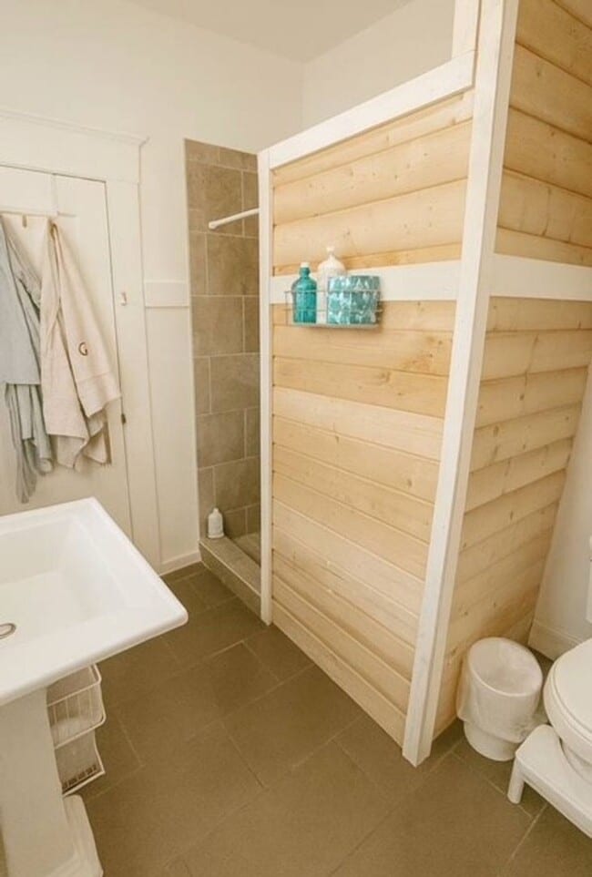 Building Photo - Beautiful Remodeled 4 bedroom house Near Downtown and Cal Poly