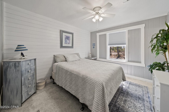 Building Photo - 412 Lantana St