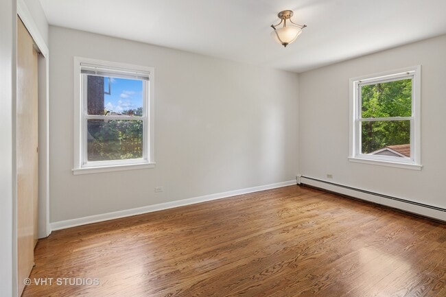 Building Photo - 5768 N Lacey Ave