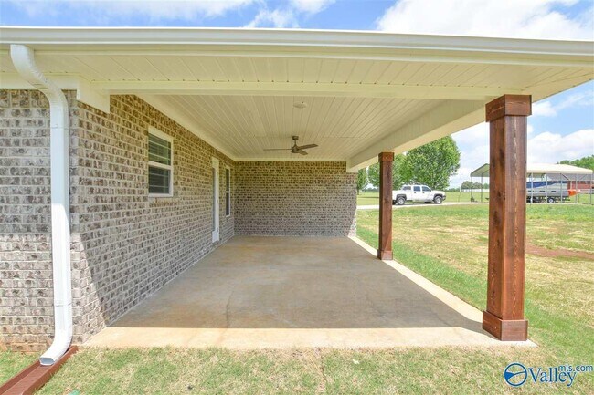 Building Photo - 147 Stafford Rd