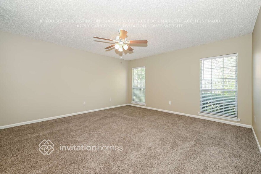 Building Photo - 13757 Sea Mist Dr