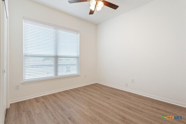 Building Photo - 8615 Chena Rdg Dr