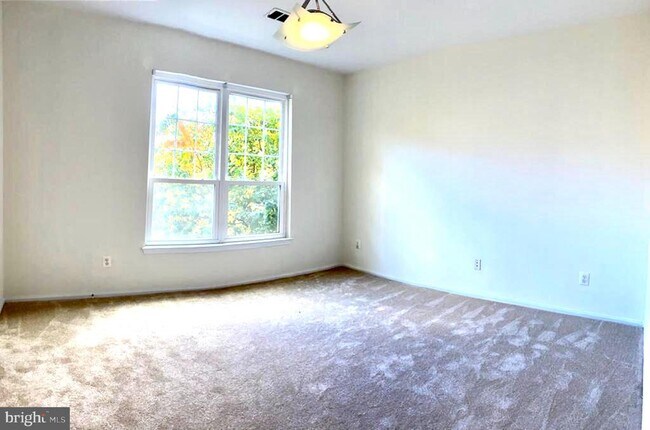 Building Photo - 1580 Spring Gate Dr.