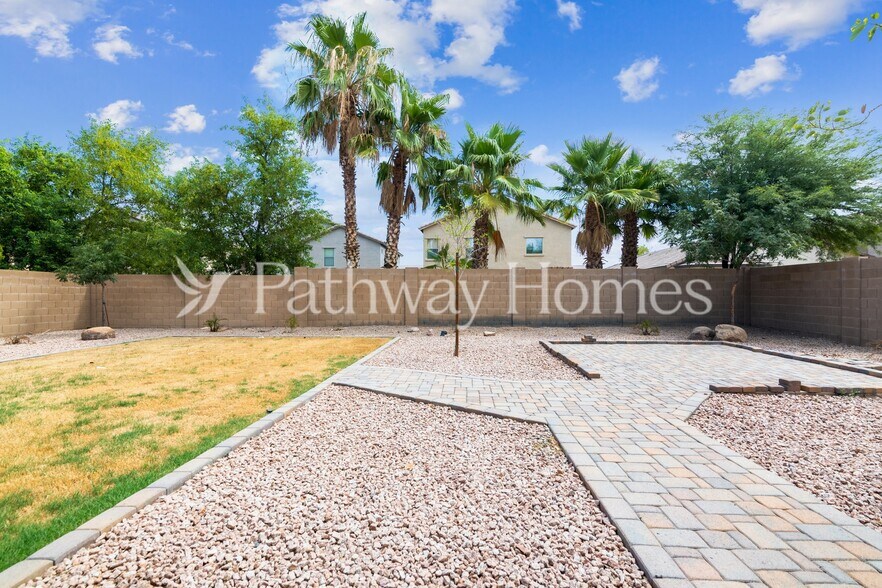 Building Photo - 30789 N Muscovite Dr