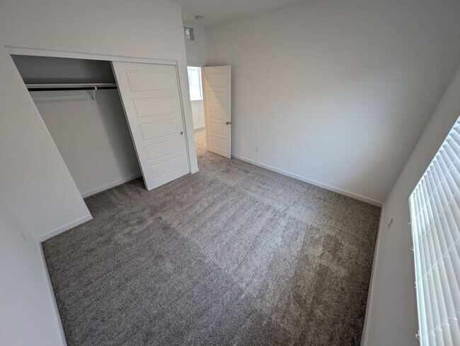 Building Photo - 3339 Rocky Waters Ave
