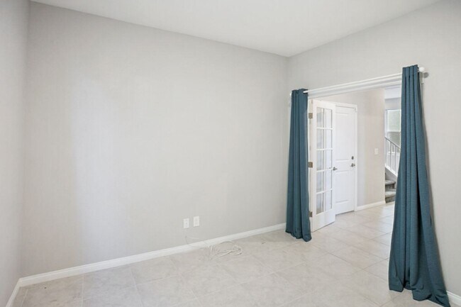 Building Photo - Beautiful 4 Bedroom Home In A Gated Skye Canyon Community