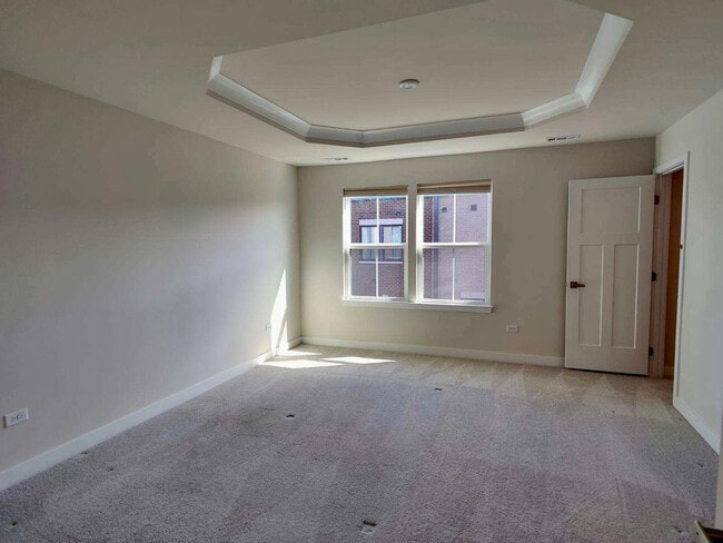 Building Photo - 319 Elm Ct.