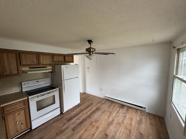 Building Photo - 138 Ruby St