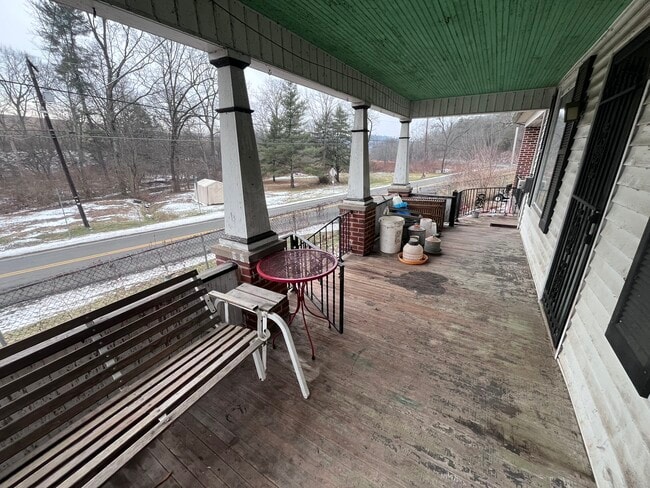 Building Photo - 1515 House