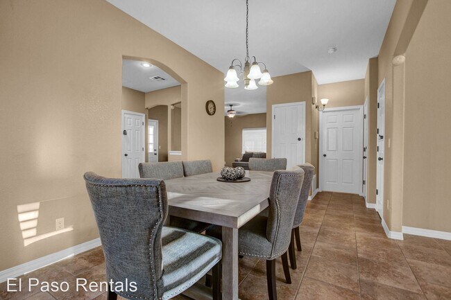 Building Photo - 3 br, 2.5 bath House - 3240 Peruvian Paso