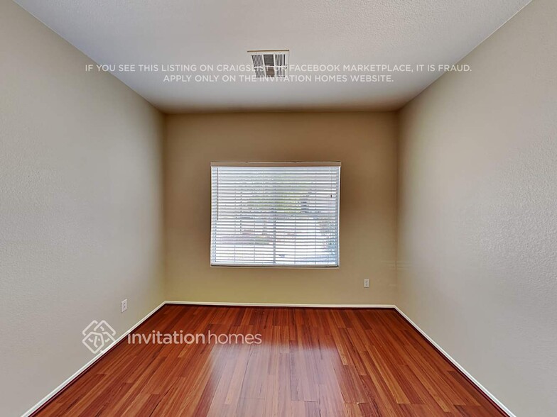 Building Photo - 4441 Rockaway Beach St