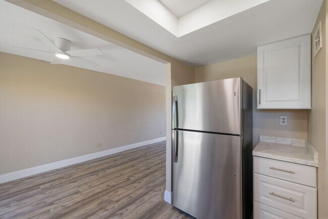 Building Photo - 41045 Largo