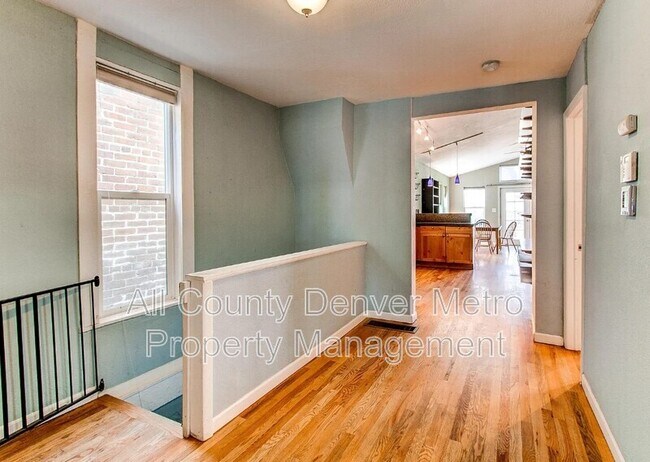 Building Photo - 849 Lipan St