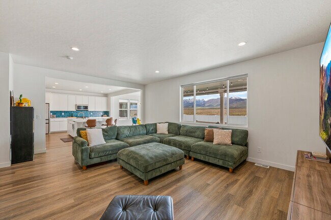 Building Photo - 11868 S Antelope Flt Wy