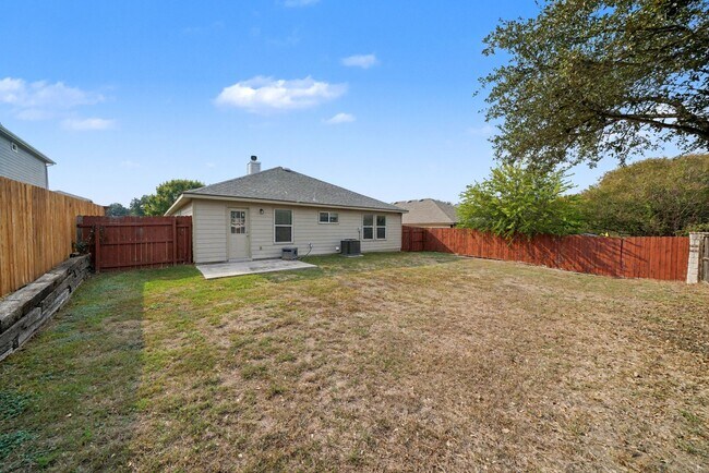 Building Photo - Charming Single-Story in Cibolo - Realtor Commission: $500