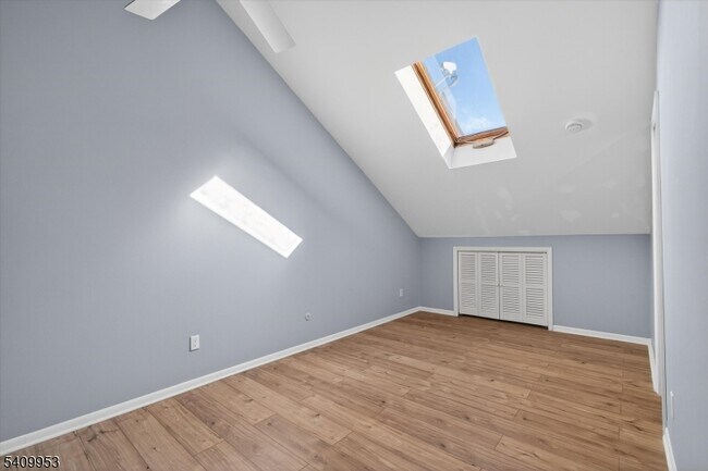 Building Photo - 7 Arapahoe Dr