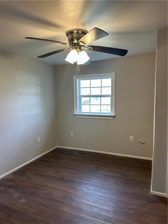 Building Photo - 617 Cassville Rd SE