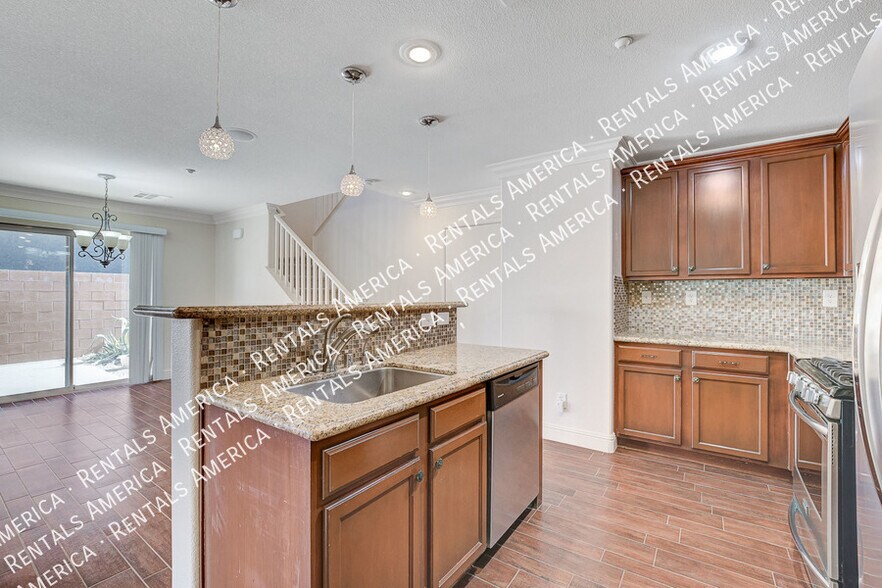 Building Photo - 10732 Mystic Shore Ave