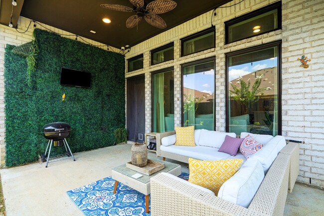 Building Photo - 6206 Glenwick Park Rd