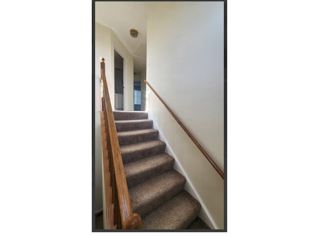 Building Photo - 3421 Ravinia Cir