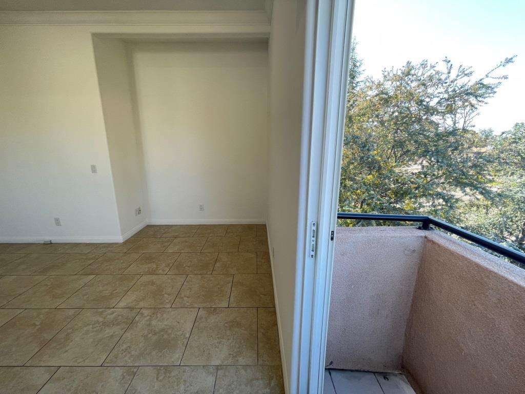 Building Photo - 6714 Balboa Blvd