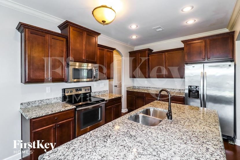 Building Photo - 2453 Crimson Ridge Ln