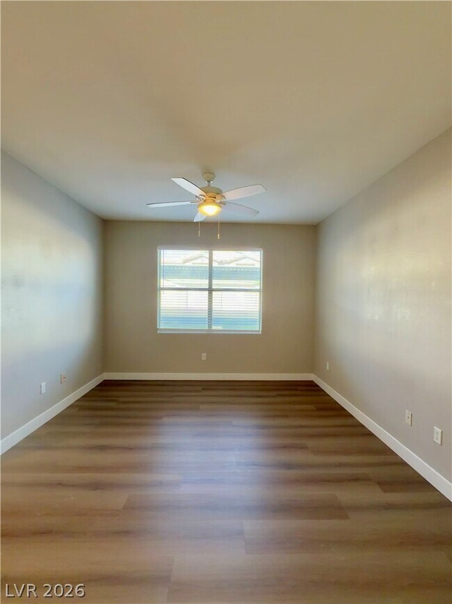 Building Photo - 8000 W Badura Ave