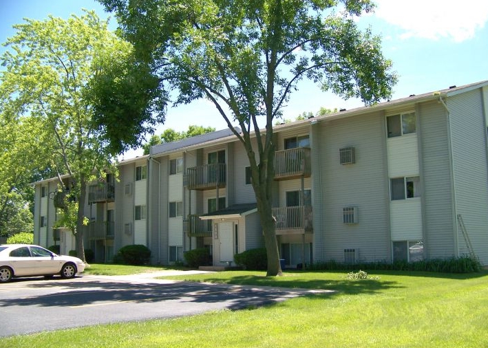 Lincoln Manor - Lincoln Manor Apartments