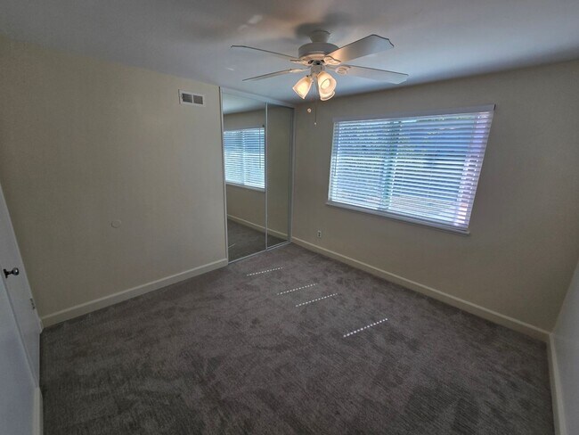 Building Photo - Charming 3-Bedroom, 2-Bath Home in Desirab...
