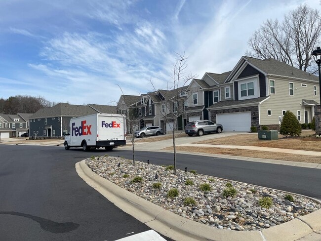 Building Photo - 118 Quinn Rd