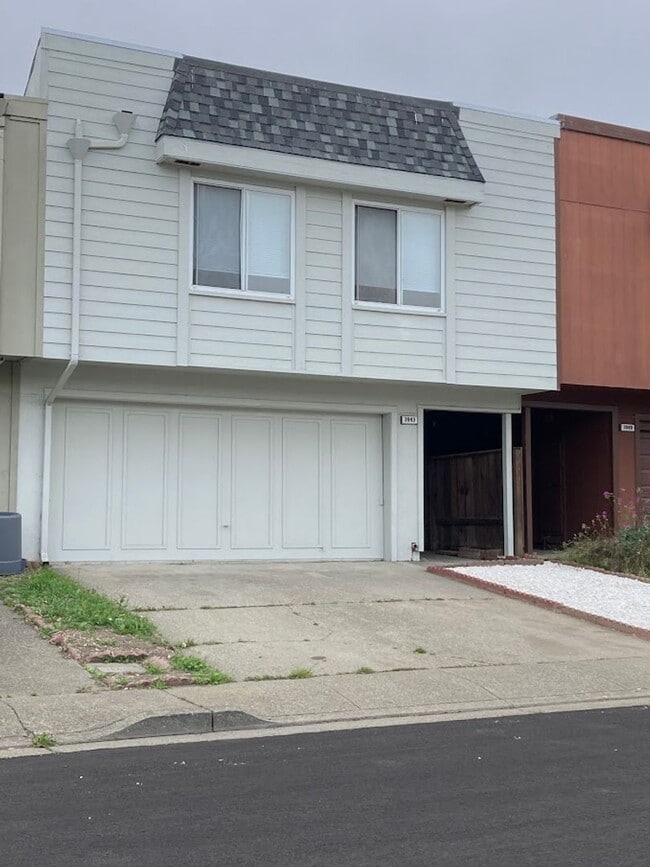 Primary Photo - Charming 3BD/2BA Home in South San Francis...