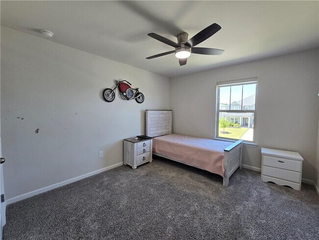 Building Photo - 4709 Dufour Dr