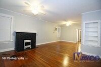 Building Photo - 1 bedroom duplex apartment in Highland!