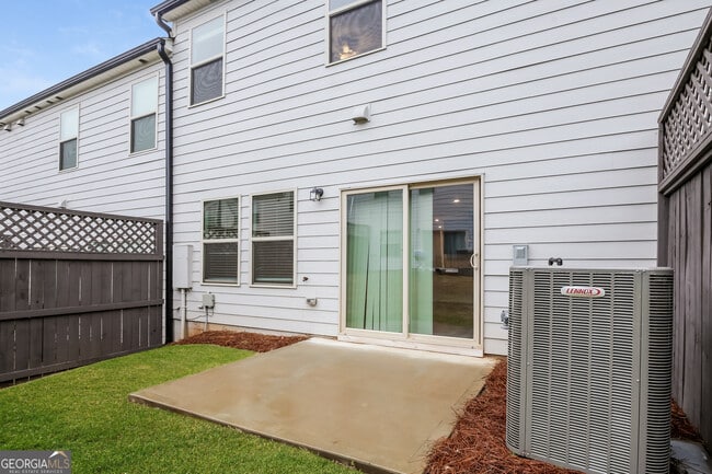 Building Photo - 5110 Glade Park Dr