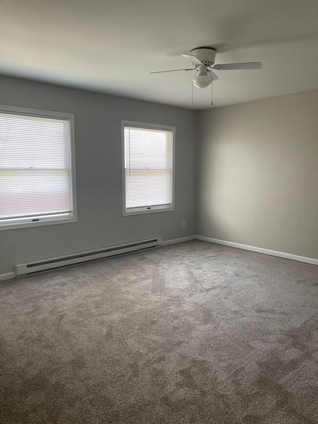 Building Photo - Welcome to this beautifully renovated 2-bedroom, 1.5-bathroom home in Columbus, OH!