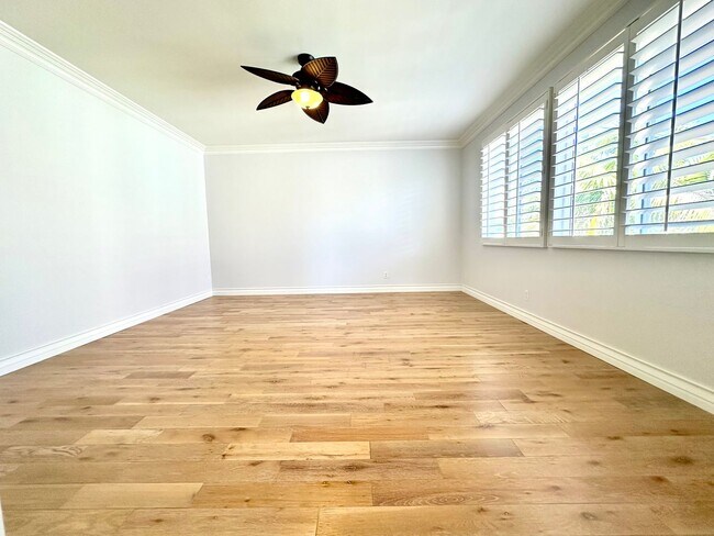 Building Photo - 4 bedroom beautiful Irvine home in gated N...