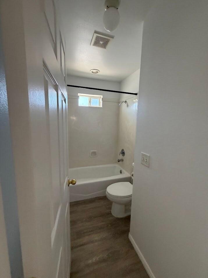 Building Photo - 1193 W 400 S